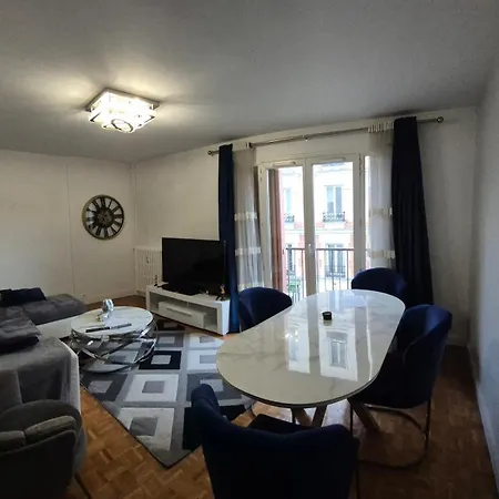 Appart A Maisons Alfort En Plein Centre Ville A 5 Min De La Gare Rer Exterior photo